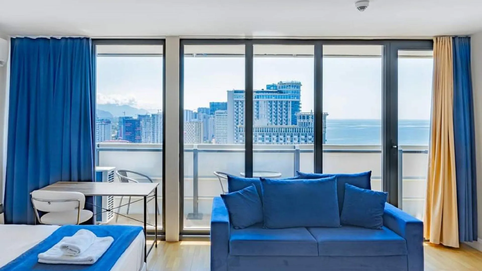 Paragon Hotel - Orbi City Batumi